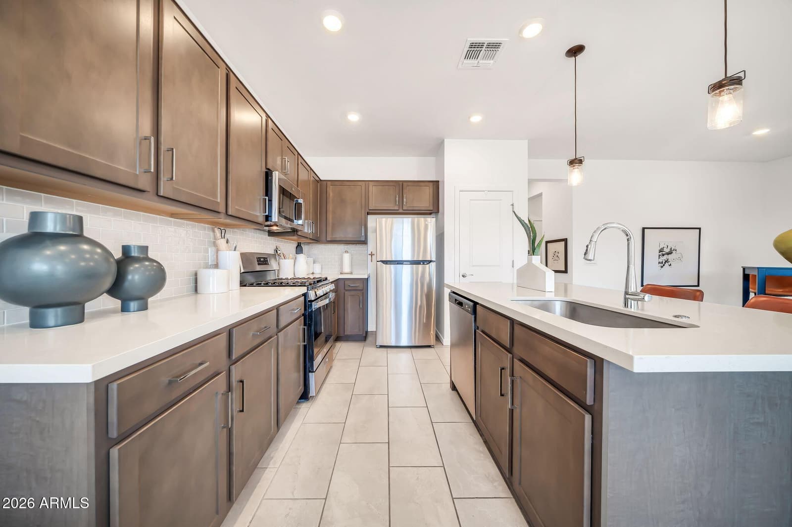 22333 W Burnett Road, Surprise, AZ 85387 — photo 11 of 43