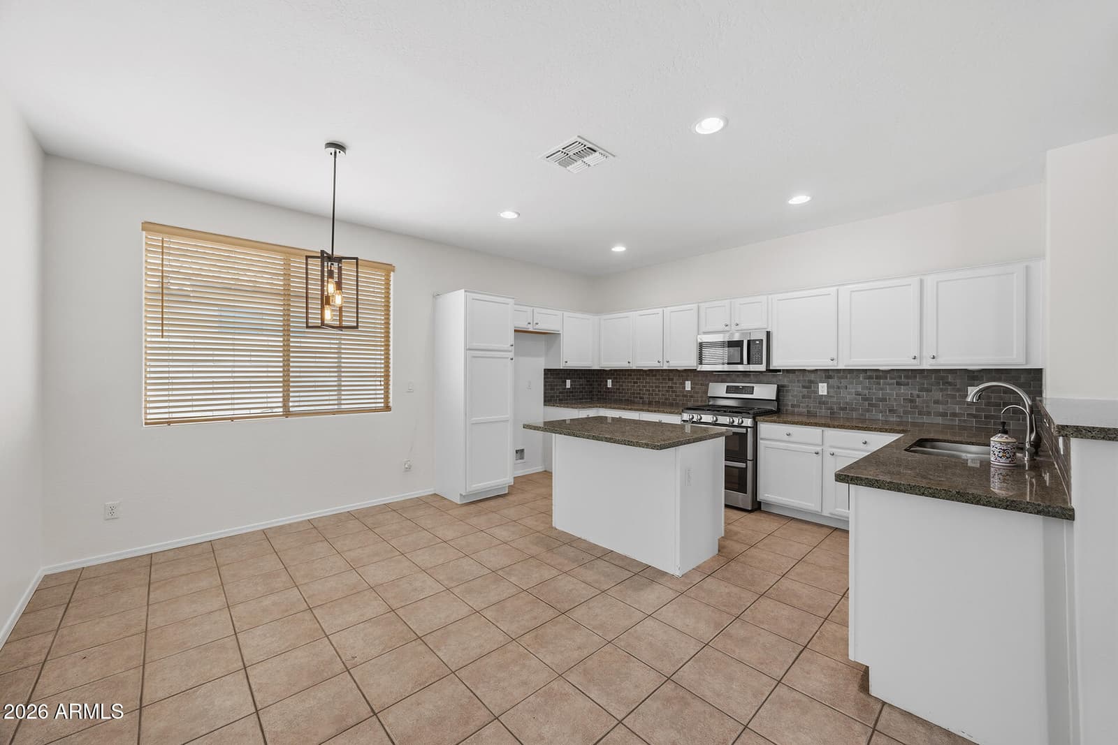 3096 E Ravenswood Drive, Gilbert, AZ 85298 — photo 16 of 41