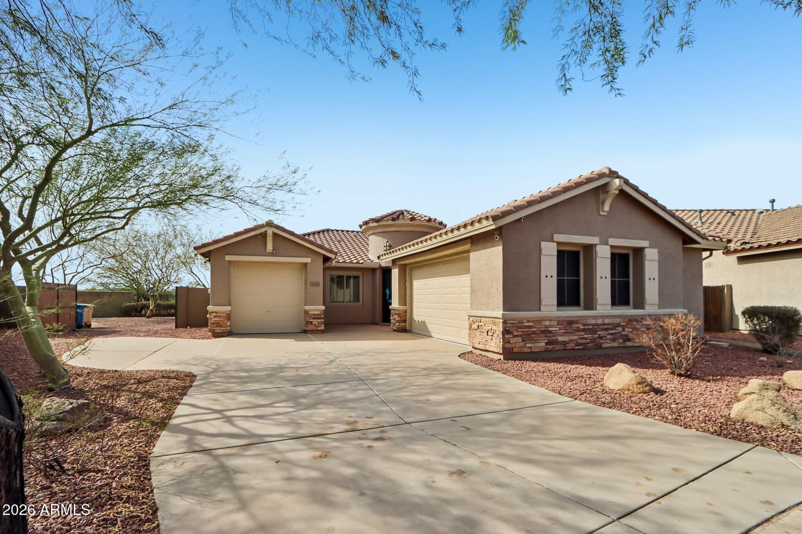 2656 W Coyote Creek Court, Phoenix, AZ 85086 — photo 6 of 57