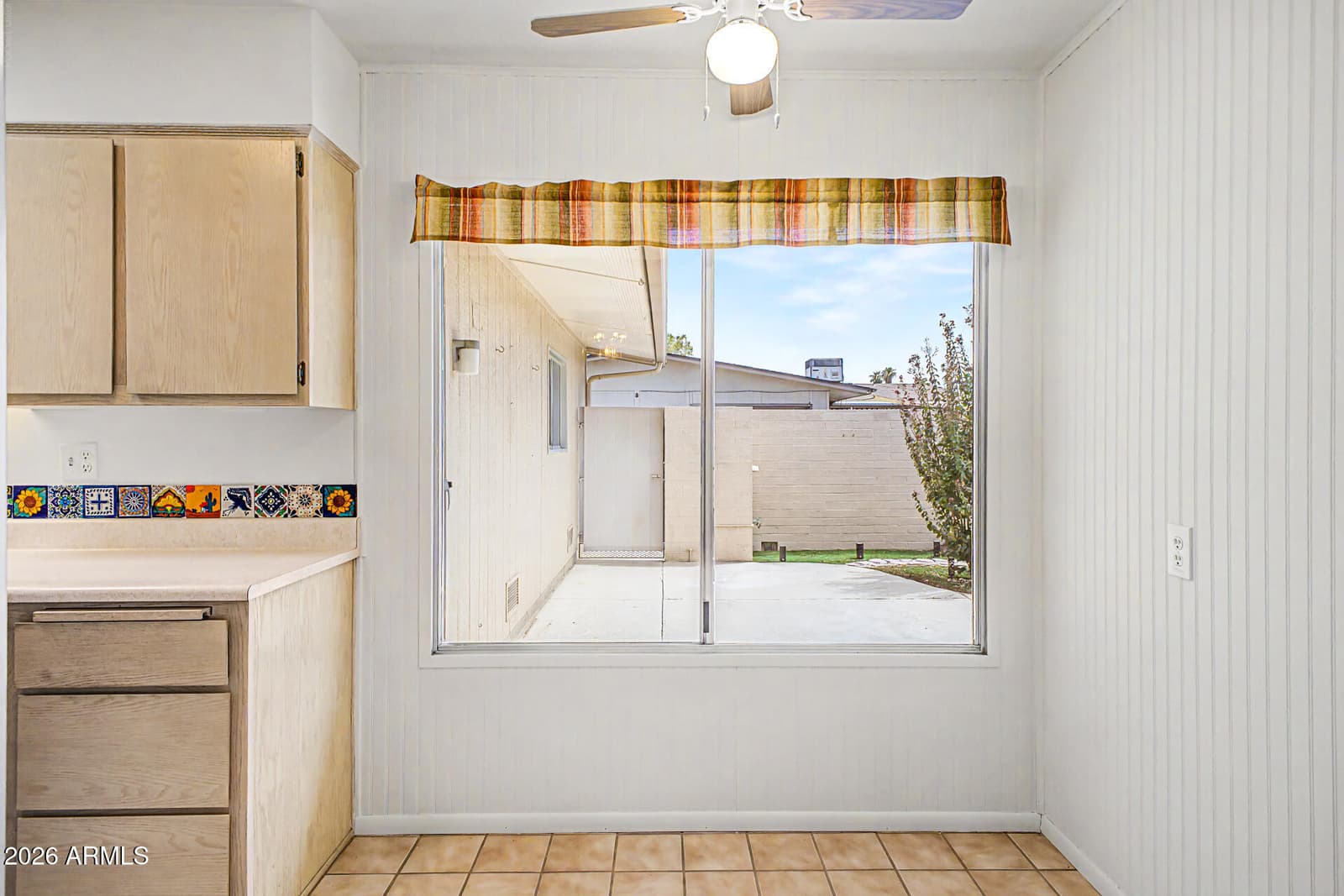 10737 W Santa Fe Drive, Sun City, AZ 85351 — photo 7 of 25