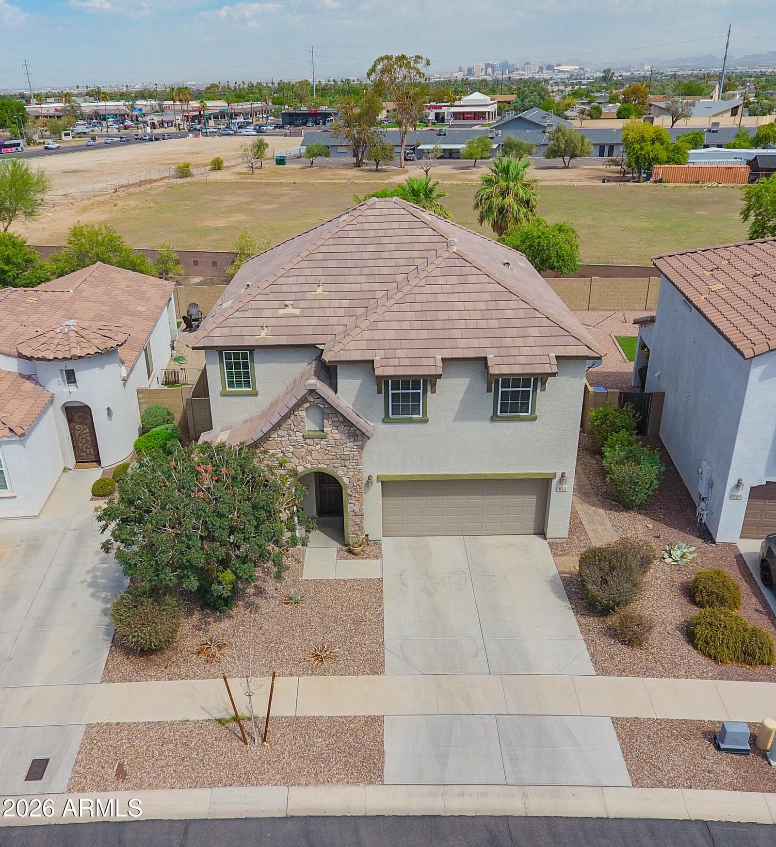 820 E Constance Way, Phoenix, AZ 85042 — photo 11 of 58