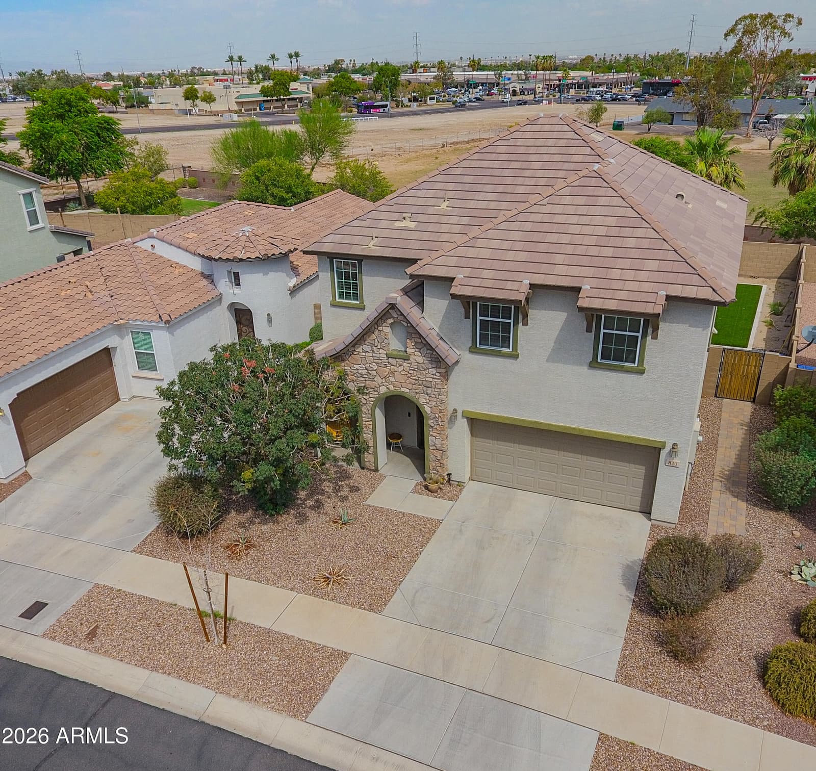 820 E Constance Way, Phoenix, AZ 85042 — photo 12 of 58