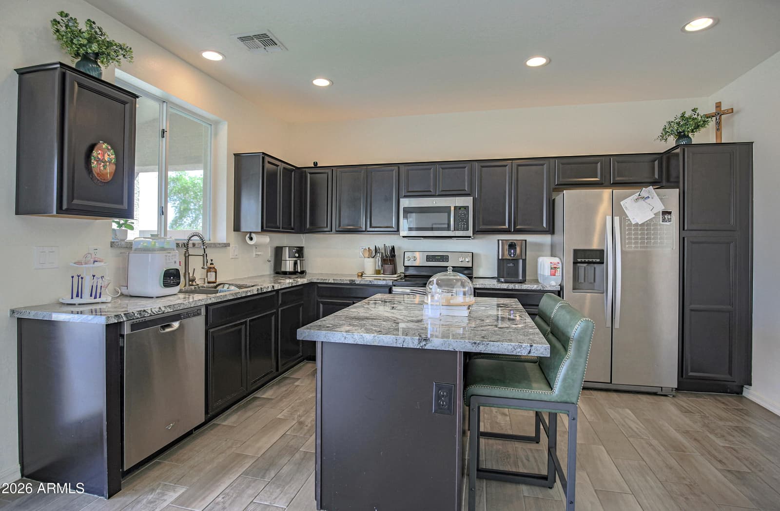 820 E Constance Way, Phoenix, AZ 85042 — photo 27 of 58