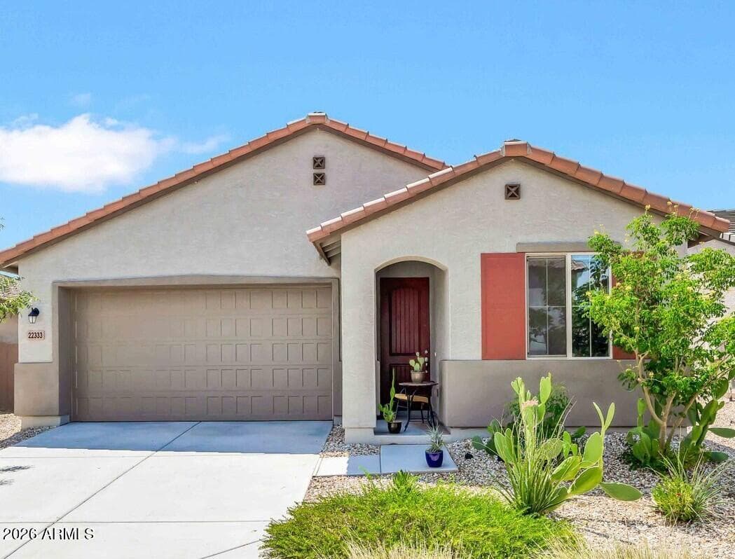 22333 W Burnett Road, Surprise, AZ 85387 — photo 2 of 43