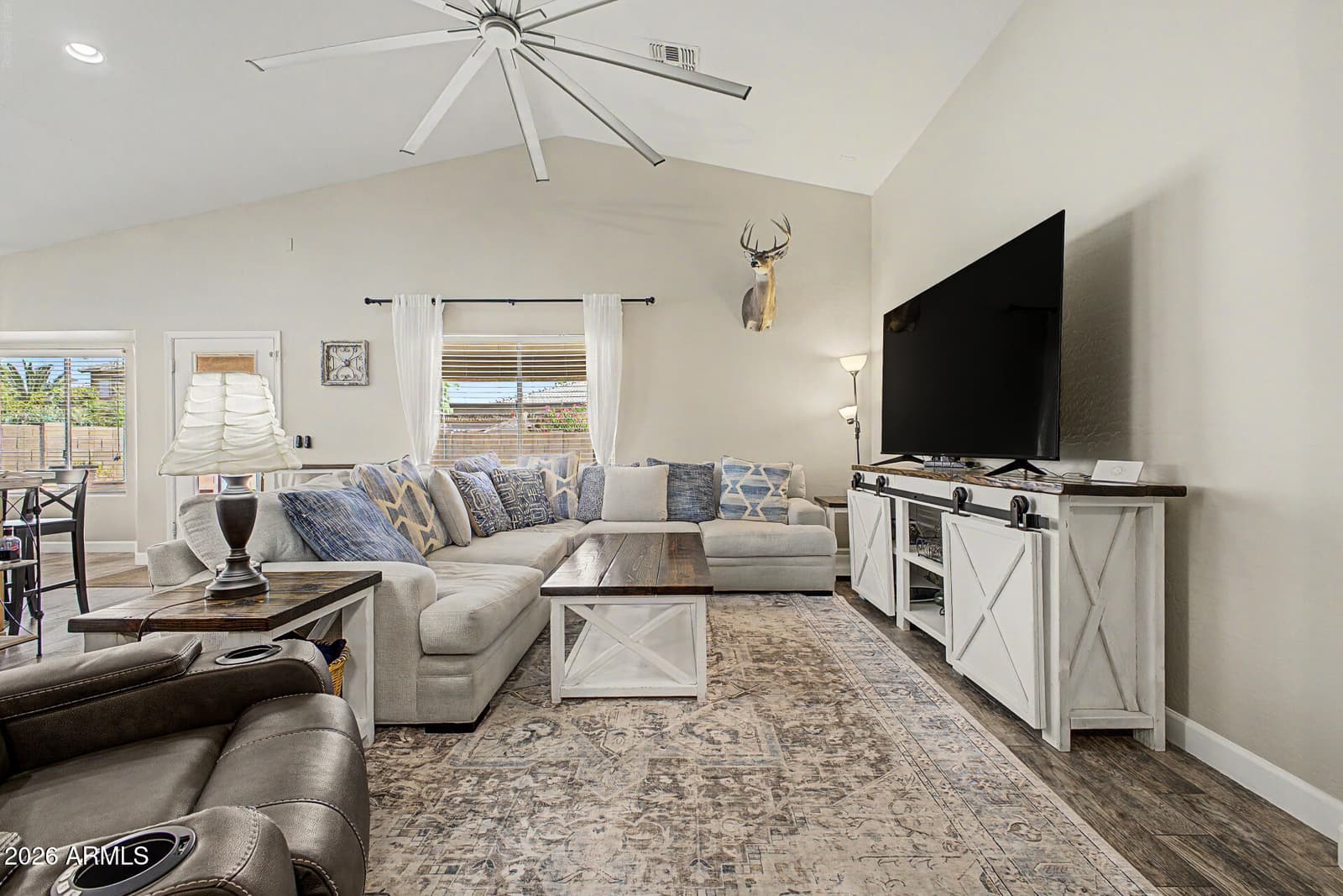 8013 W Cordes Road, Phoenix, AZ 85043 — photo 10 of 34