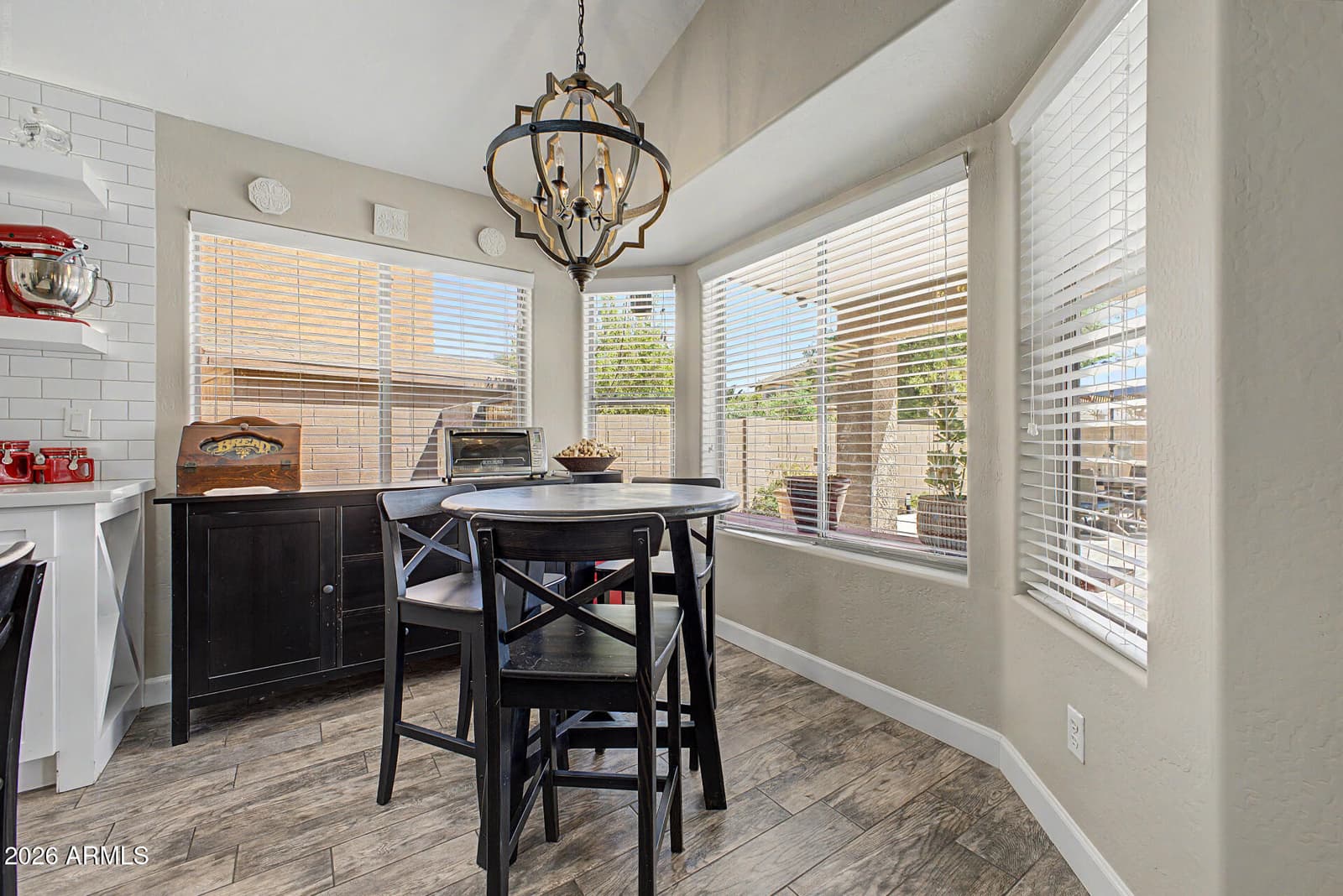 8013 W Cordes Road, Phoenix, AZ 85043 — photo 11 of 34