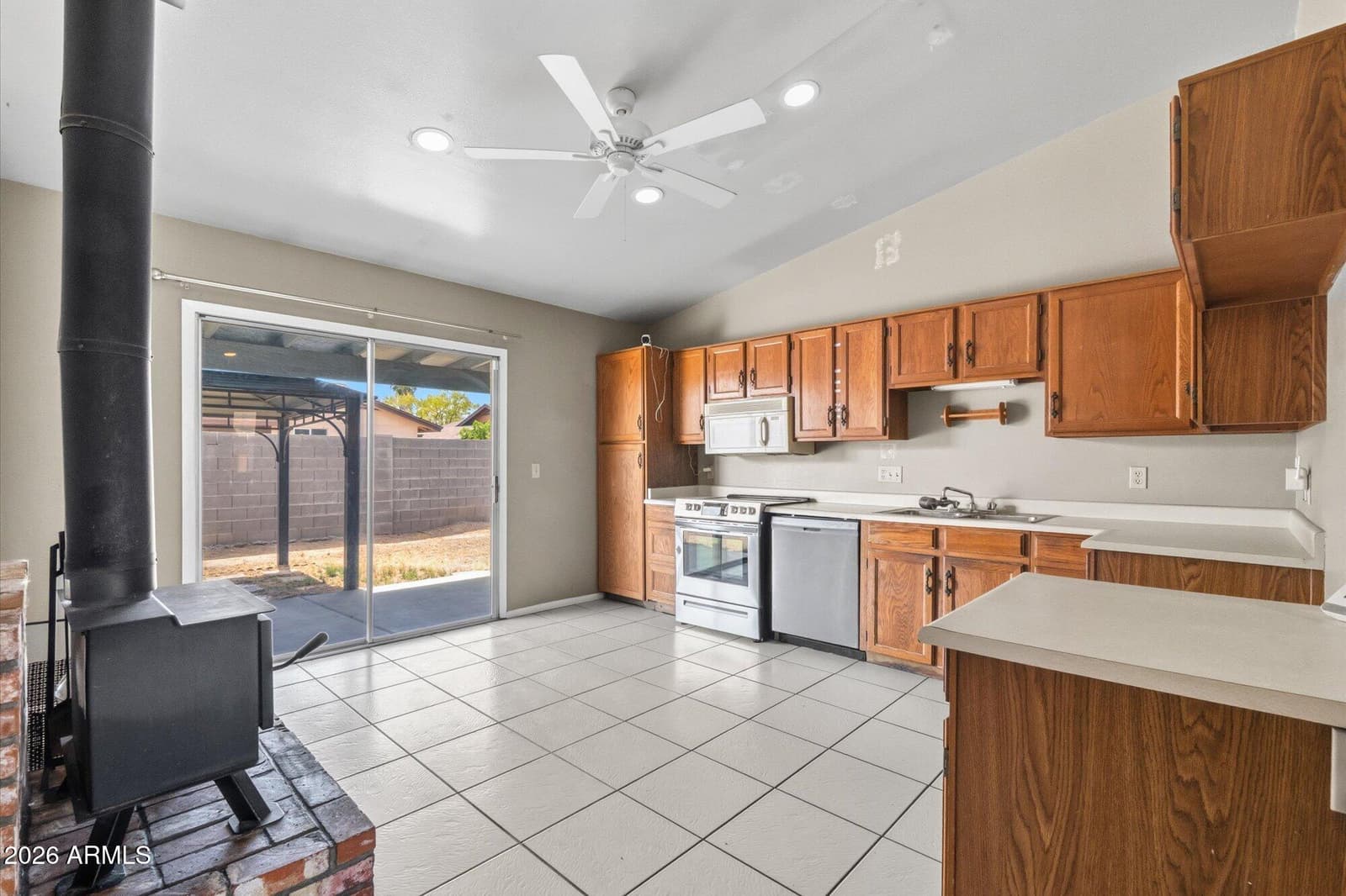 401 E Oraibi Drive, Phoenix, AZ 85024 — photo 4 of 27