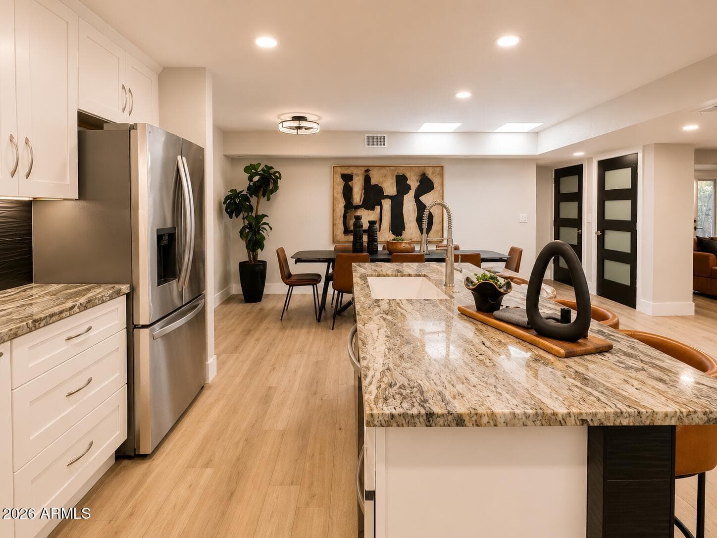 8076 E Via Del Arbor, Scottsdale, AZ 85258 — photo 8 of 32