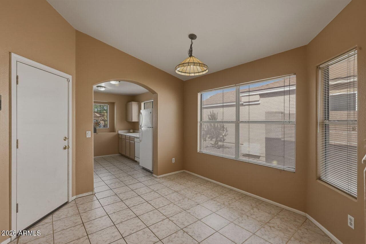 4053 W Villa Linda Drive, Glendale, AZ 85310 — photo 8 of 55