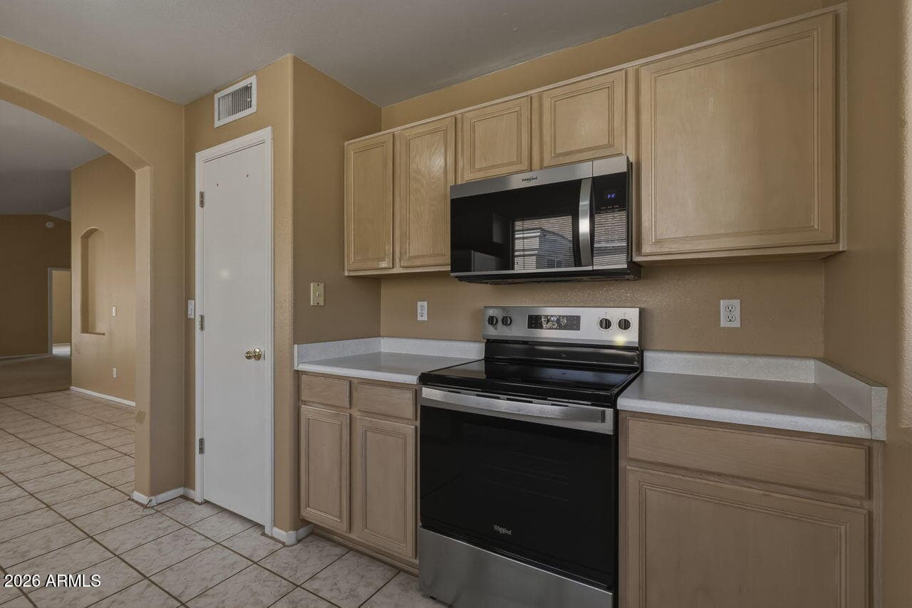 4053 W Villa Linda Drive, Glendale, AZ 85310 — photo 13 of 55