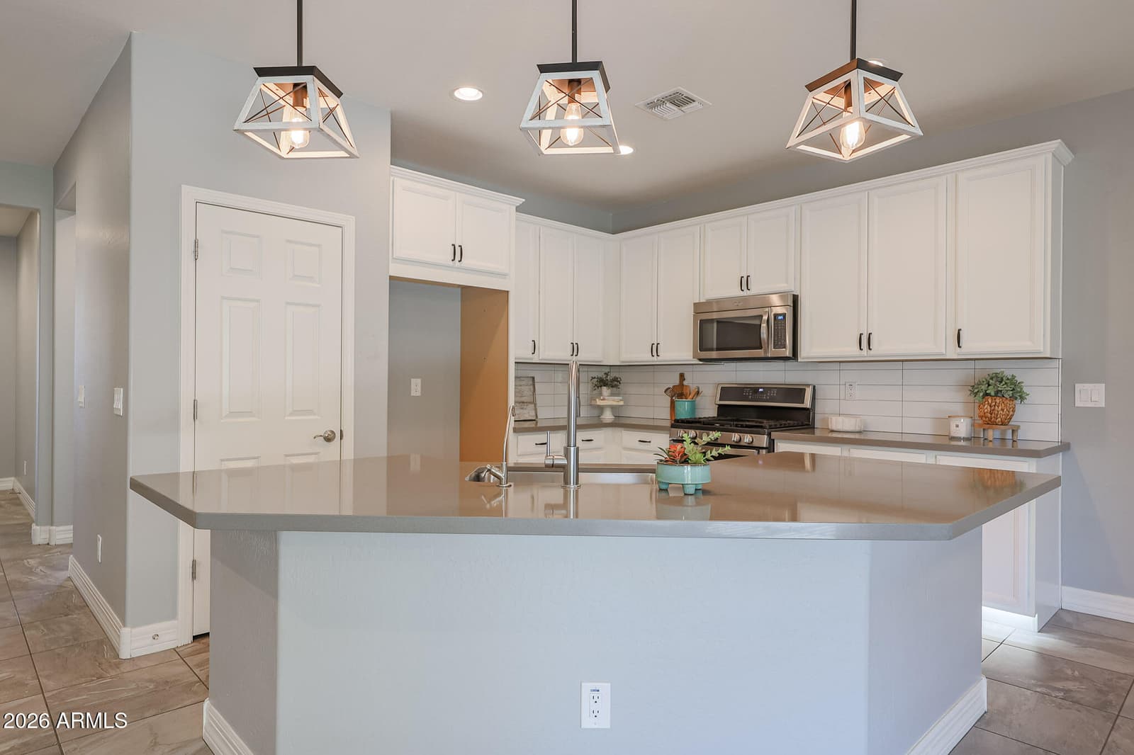 17929 W Glenhaven Drive, Goodyear, AZ 85338 — photo 8 of 62