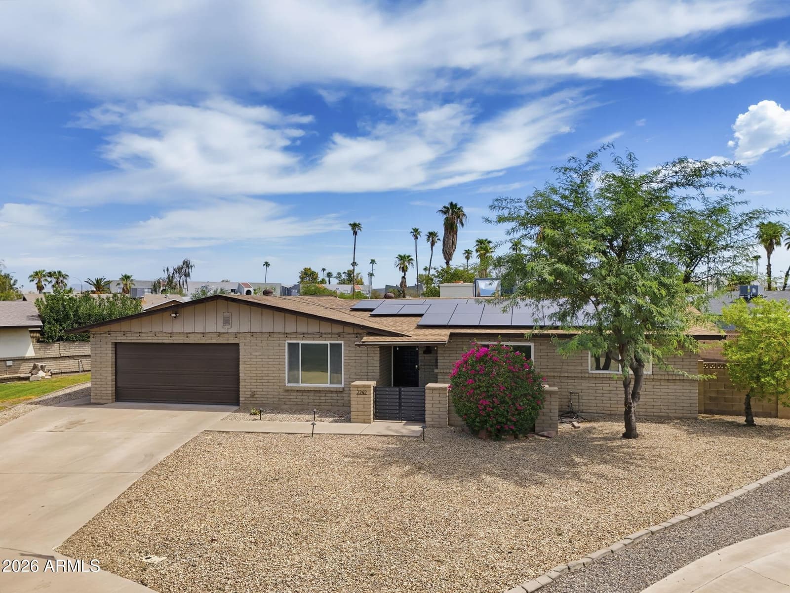 2242 W Concho Circle, Mesa, AZ 85202 — photo 7 of 65
