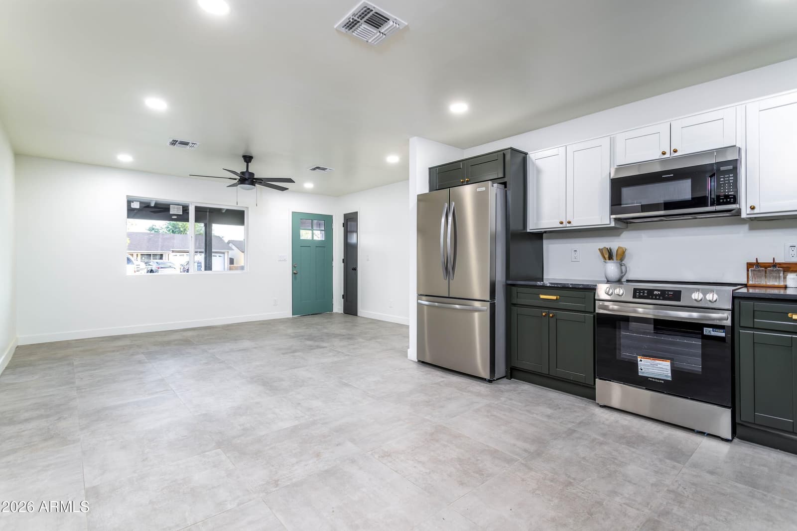 6320 W Garfield Street, Phoenix, AZ 85043 — photo 13 of 36