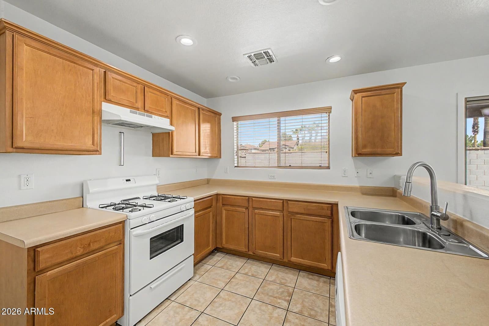 1179 E Lowell Avenue, Gilbert, AZ 85295 — photo 17 of 48