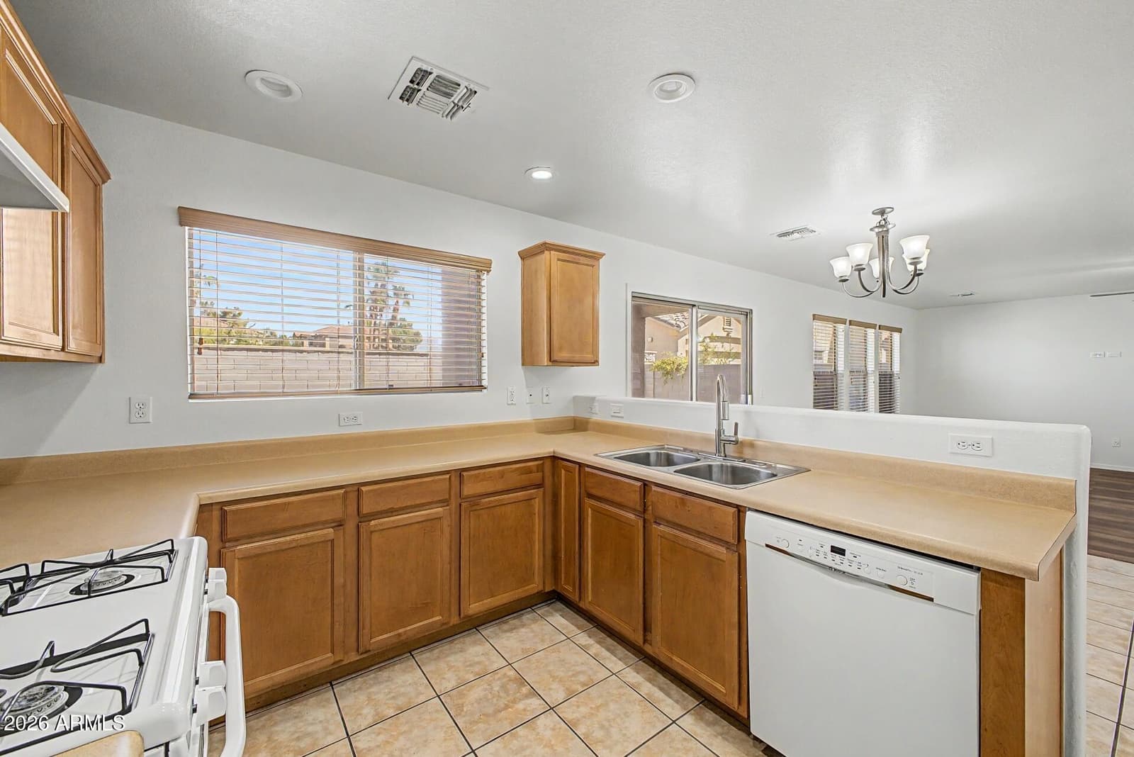 1179 E Lowell Avenue, Gilbert, AZ 85295 — photo 18 of 48