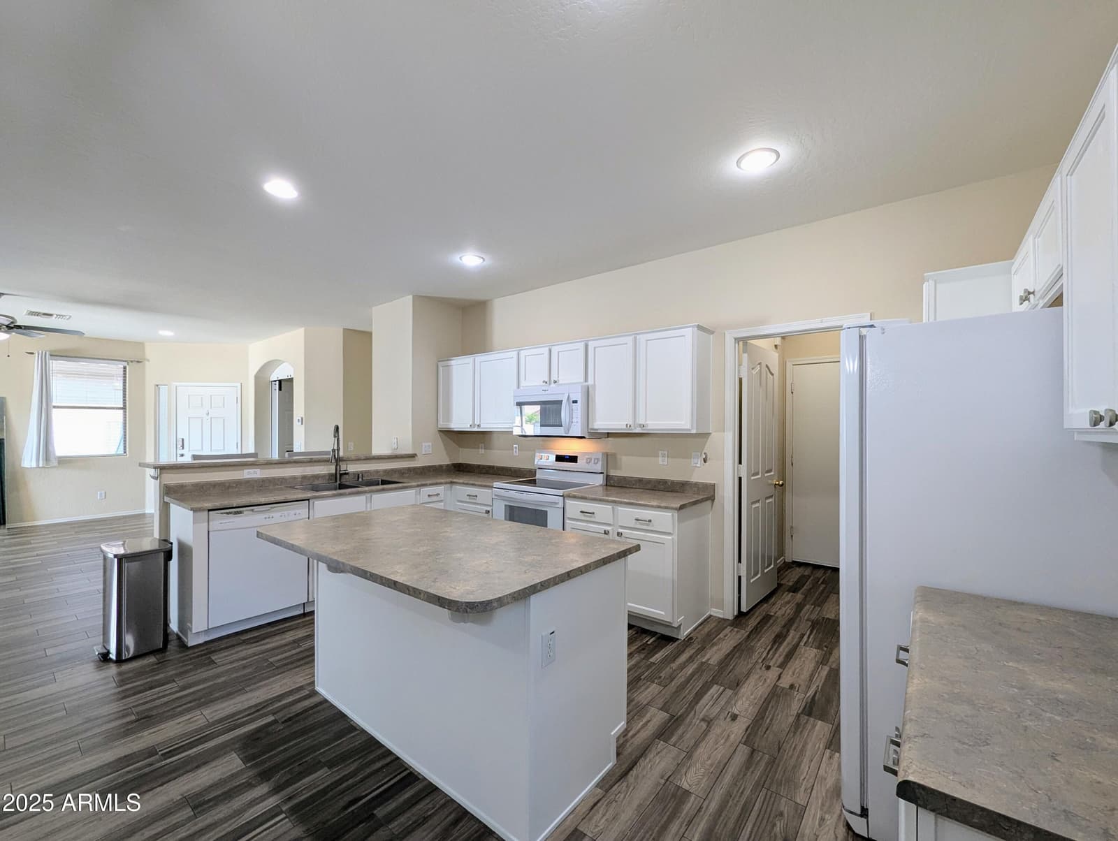 16635 N 169th Avenue, Surprise, AZ 85388 — photo 16 of 60