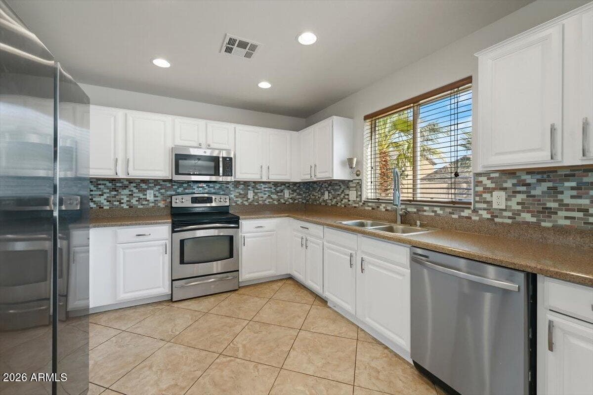 41285 W Little Drive, Maricopa, AZ 85138 — photo 7 of 34