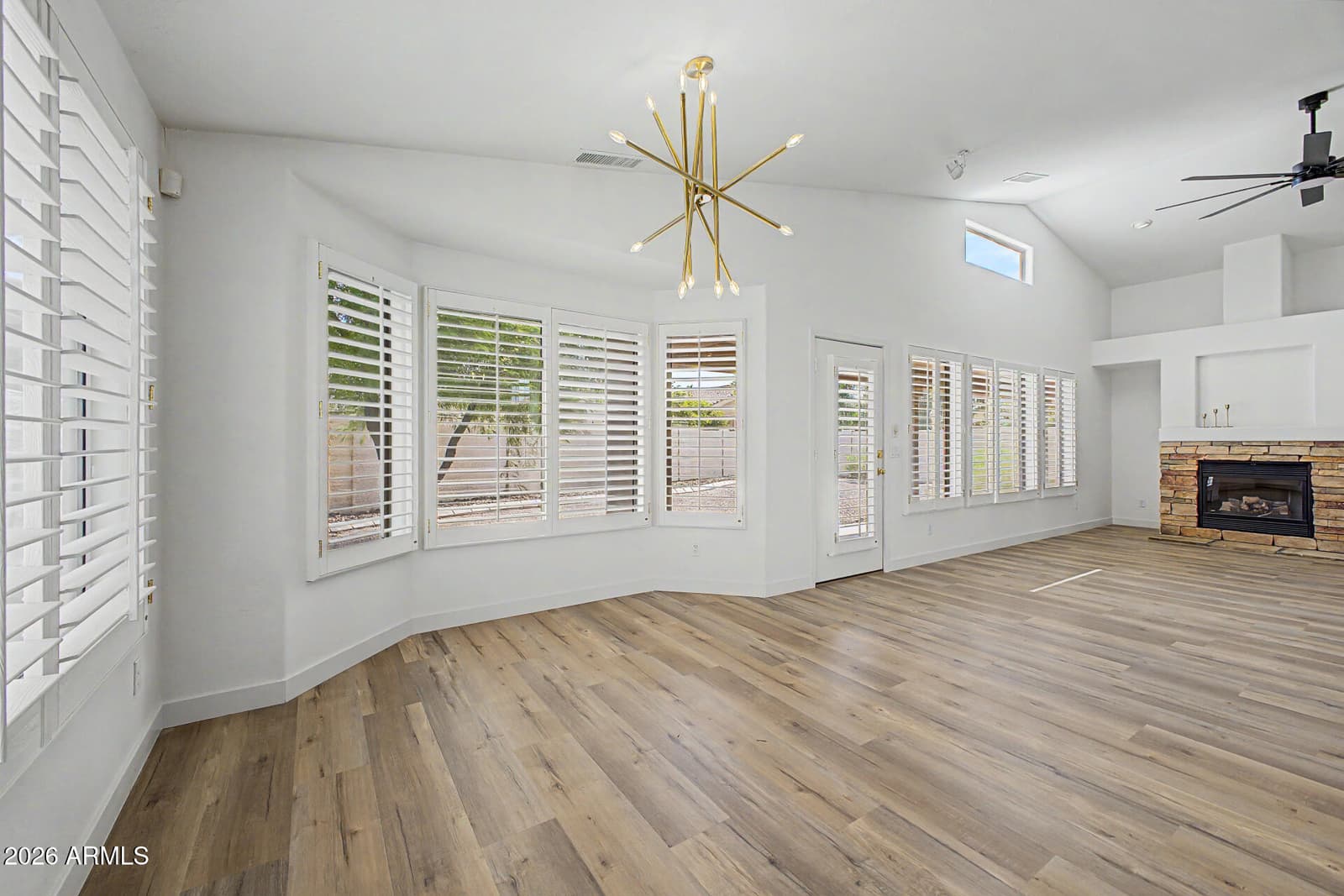 8605 W Apache Street, Tolleson, AZ 85353 — photo 11 of 40
