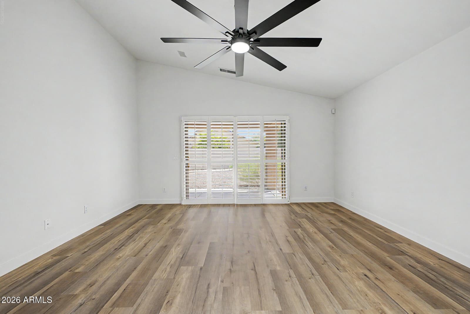 8605 W Apache Street, Tolleson, AZ 85353 — photo 17 of 40