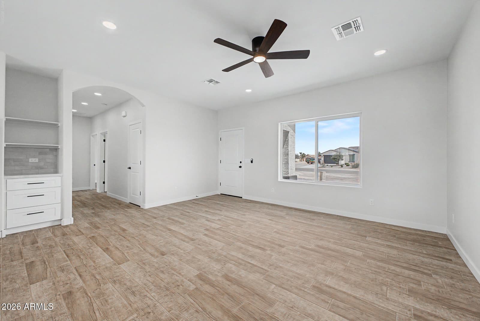 13642 S Del Rio Road, Arizona City, AZ 85123 — photo 3 of 24