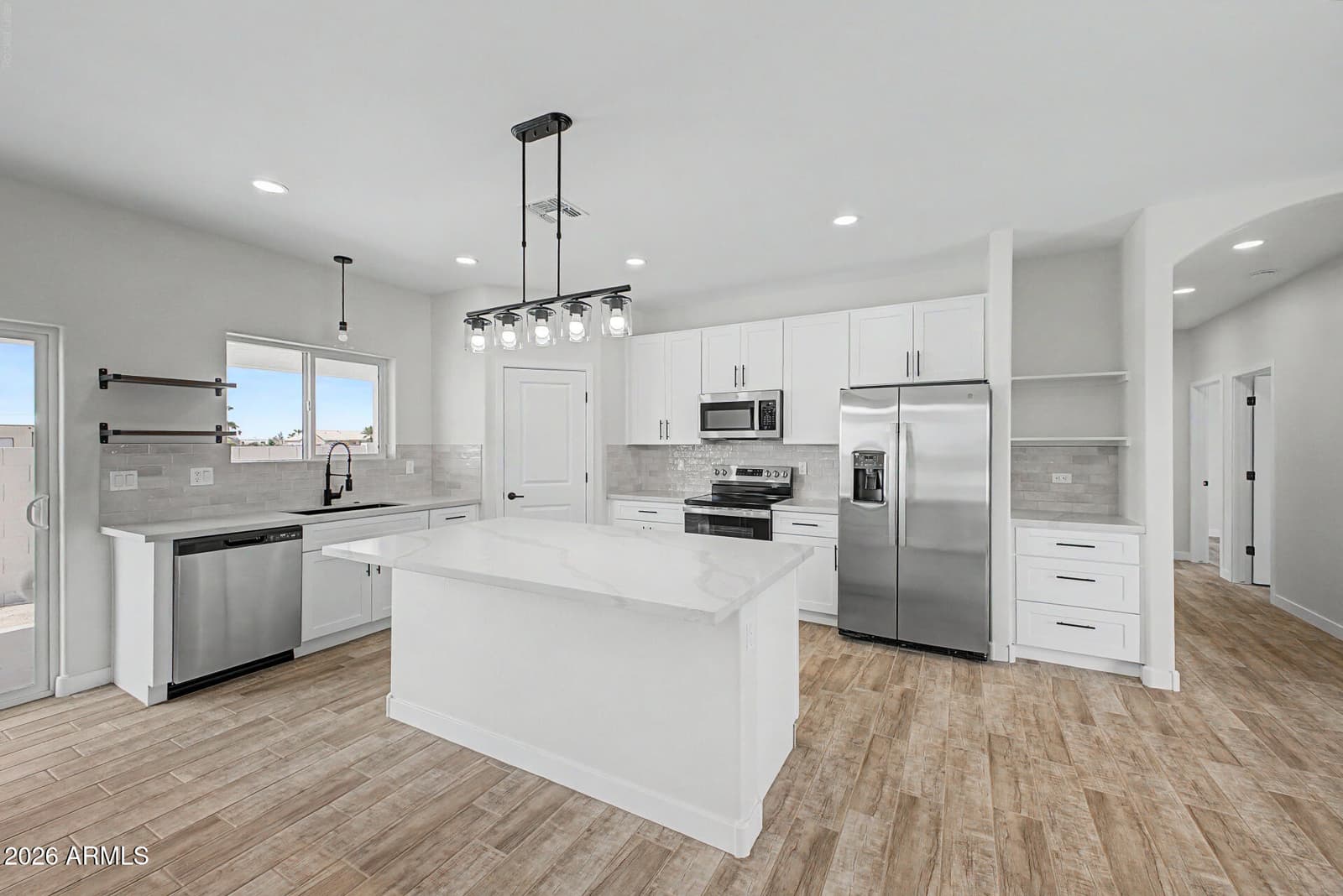13642 S Del Rio Road, Arizona City, AZ 85123 — photo 4 of 24