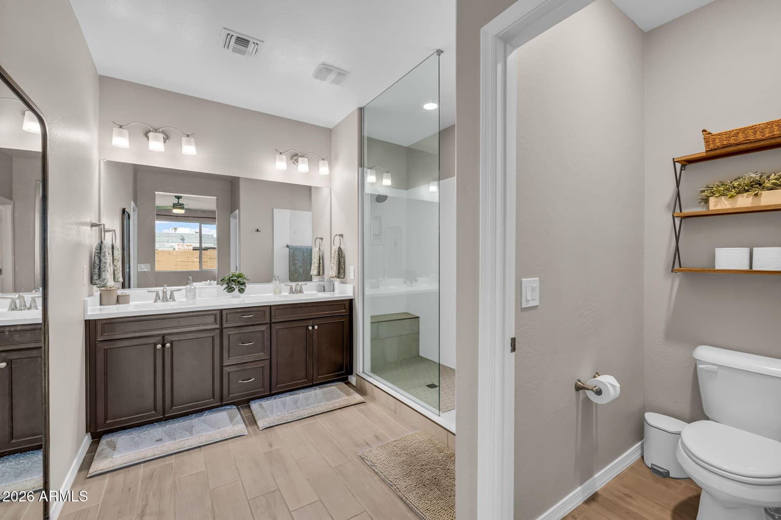 2914 E Sunland Avenue, Phoenix, AZ 85040 — photo 10 of 53