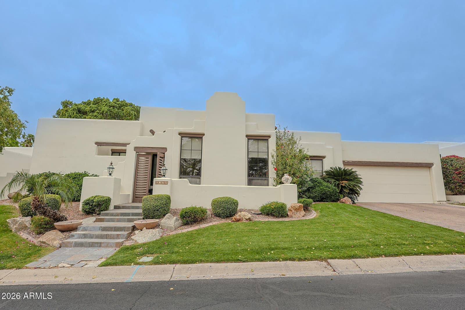 6278 N 31st Way, Phoenix, AZ 85016 — photo 2 of 48