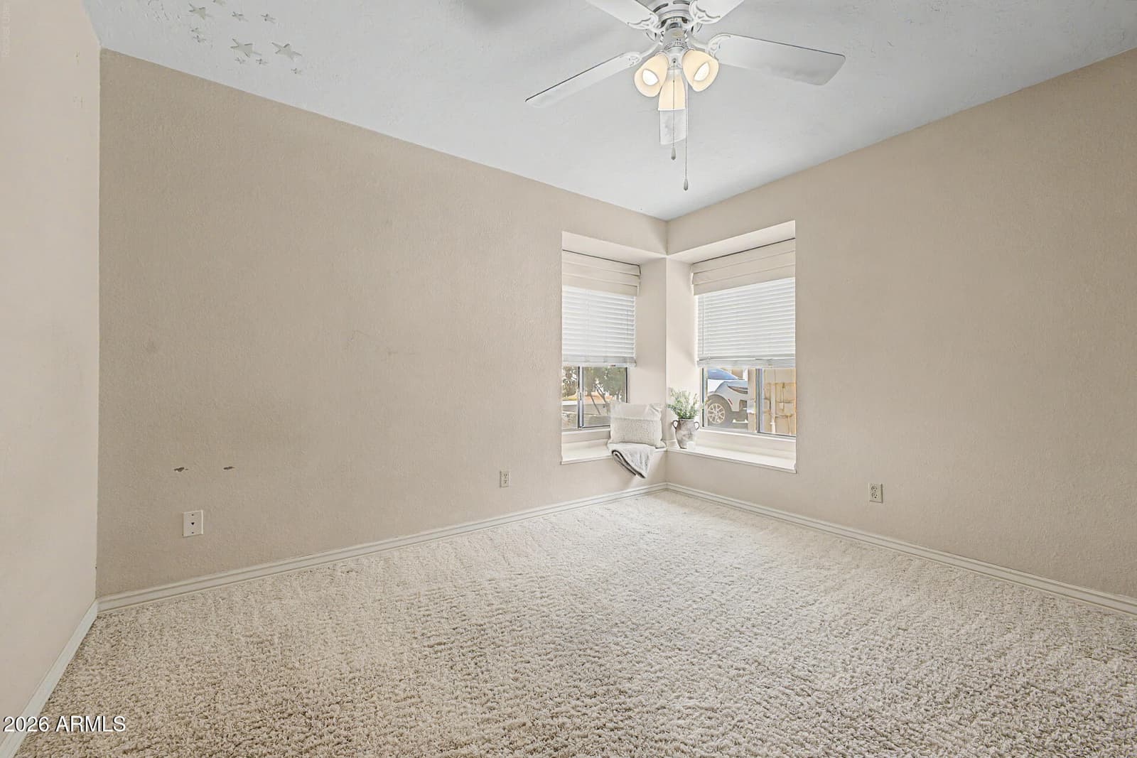 601 W Fellars Drive, Phoenix, AZ 85023 — photo 24 of 35