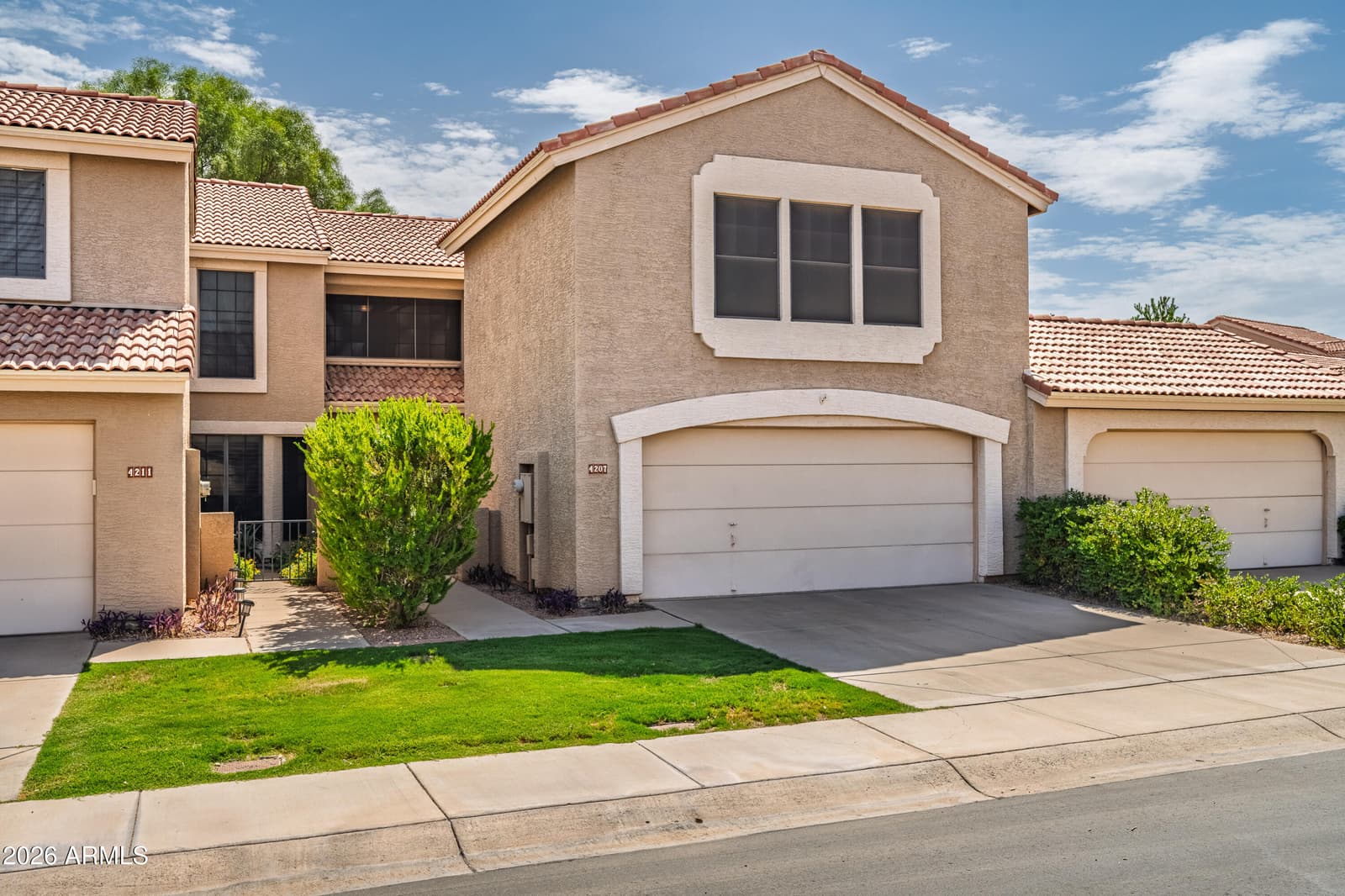 4207 E Jojoba Road, Phoenix, AZ 85044 — photo 1 of 39