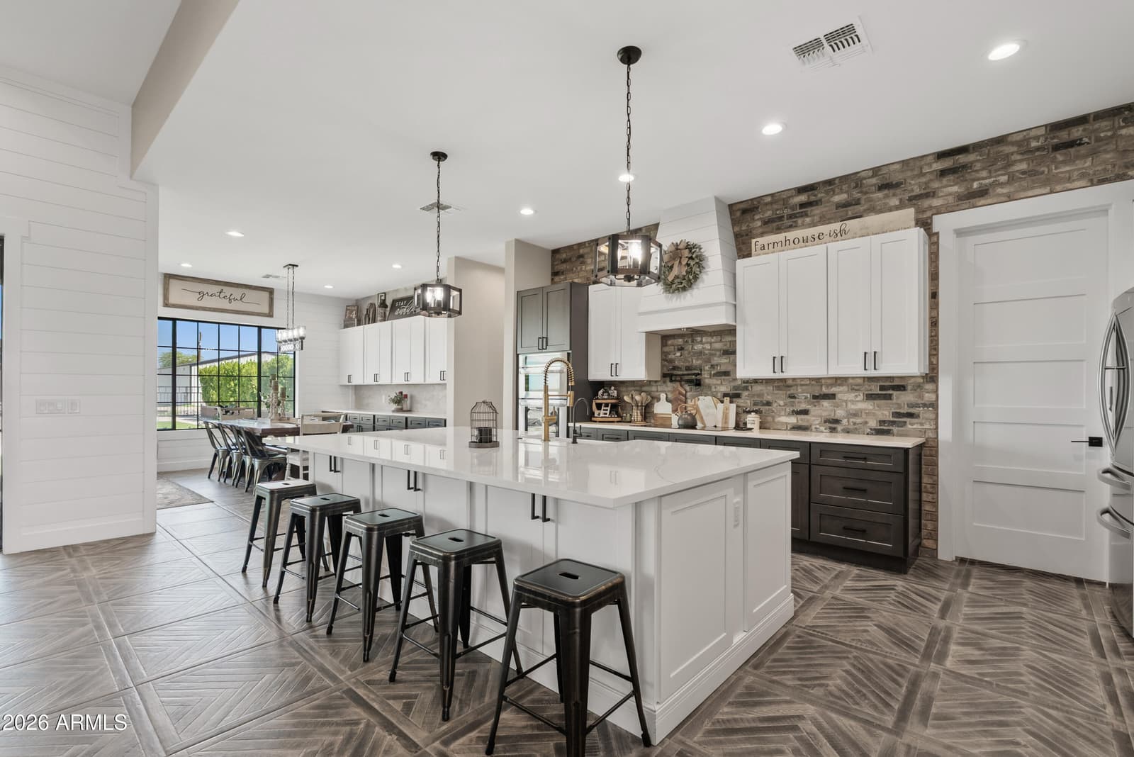 3562 E Aspen Court, San Tan Valley, AZ 85140 — photo 8 of 56