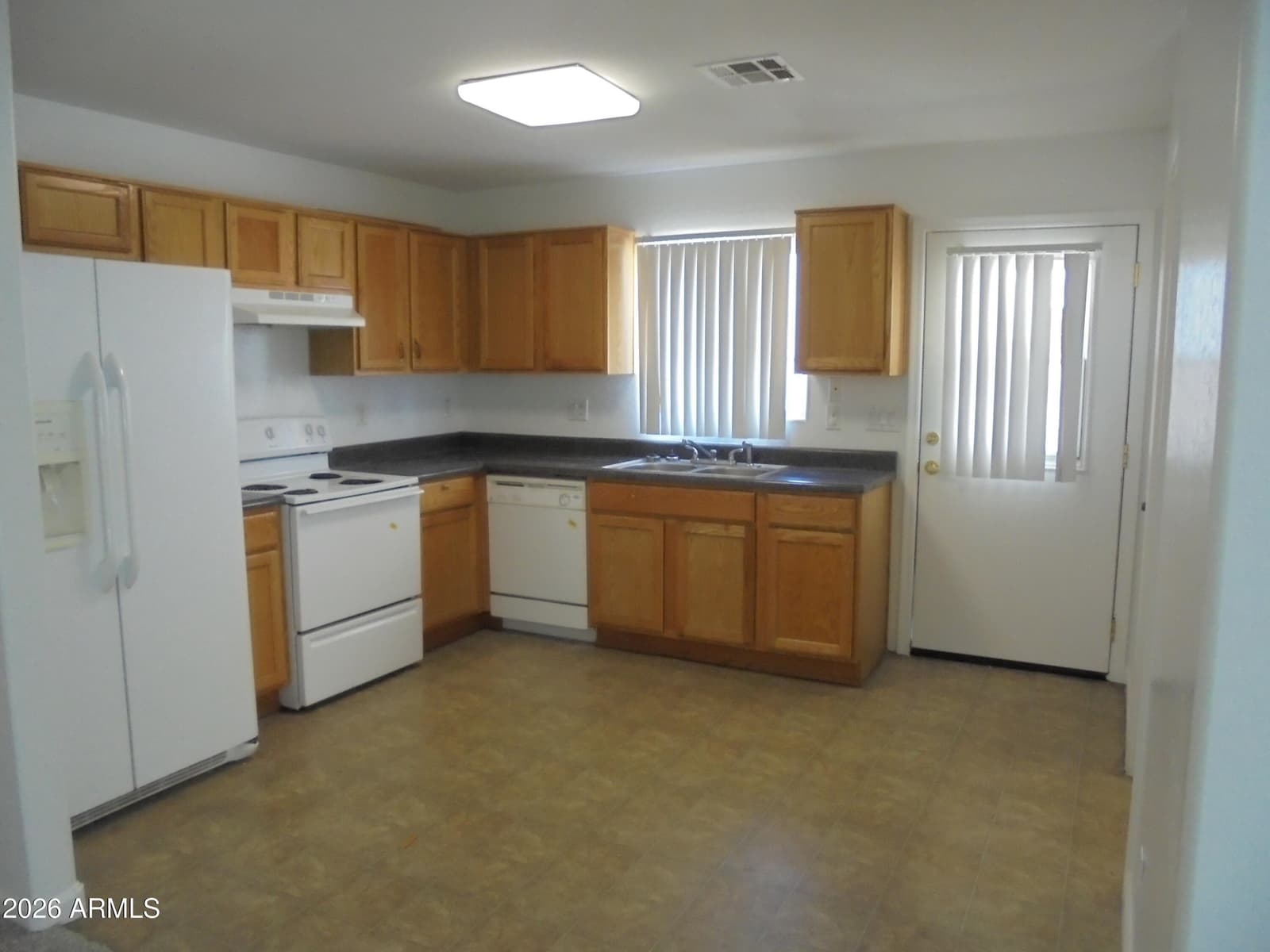 5314 W State Avenue, Glendale, AZ 85301 — photo 10 of 22