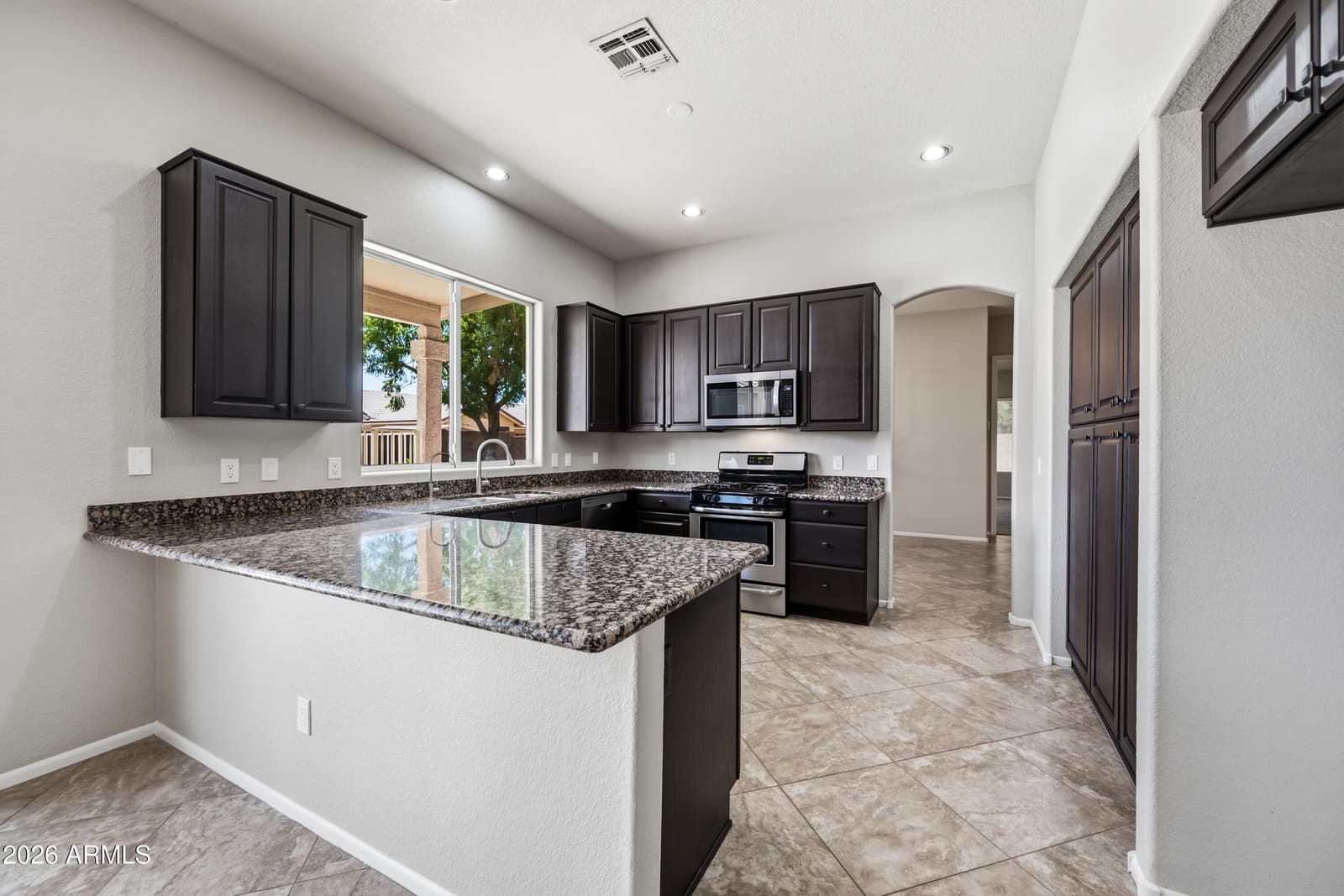 7751 W Maui Lane, Peoria, AZ 85381 — photo 7 of 30