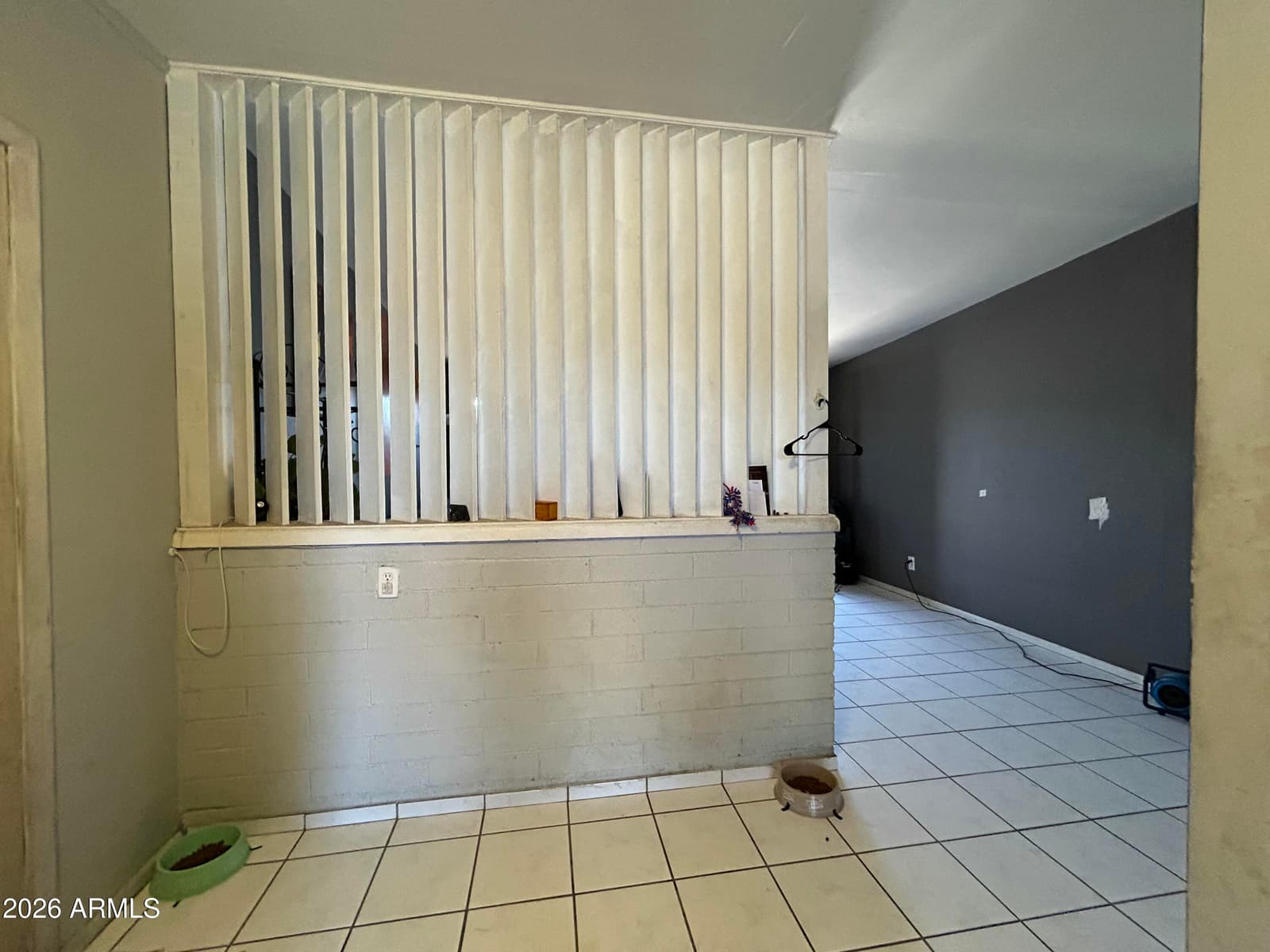 2312 E Nancy Lane, Phoenix, AZ 85042 — photo 3 of 9