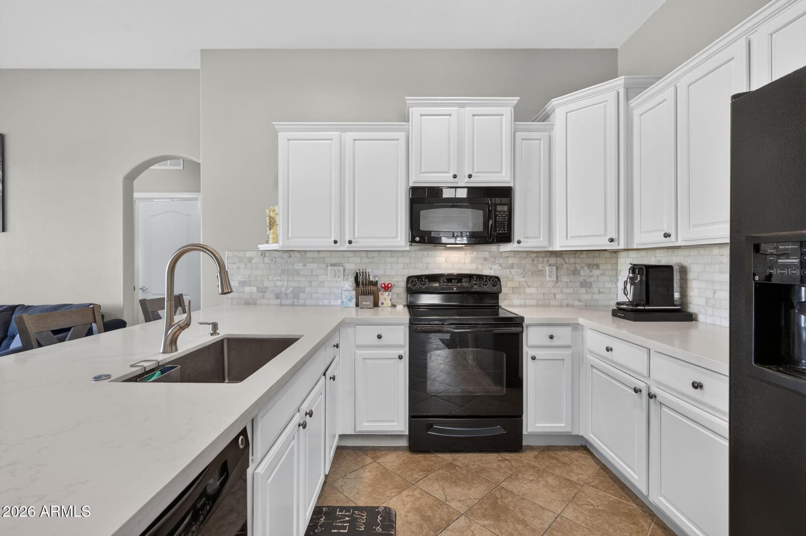 2725 E Mine Creek Road 2020, Phoenix, AZ 85024 — photo 1 of 29