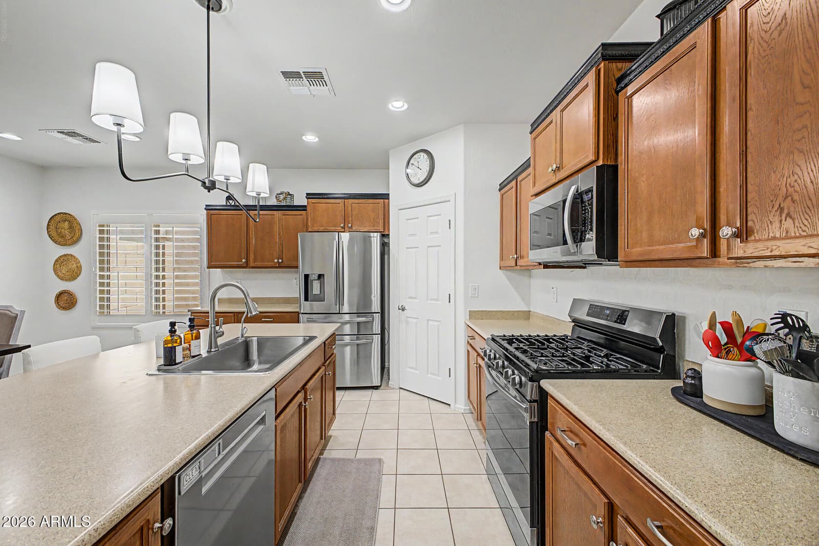6604 W Rushmore Way, Florence, AZ 85132 — photo 10 of 39
