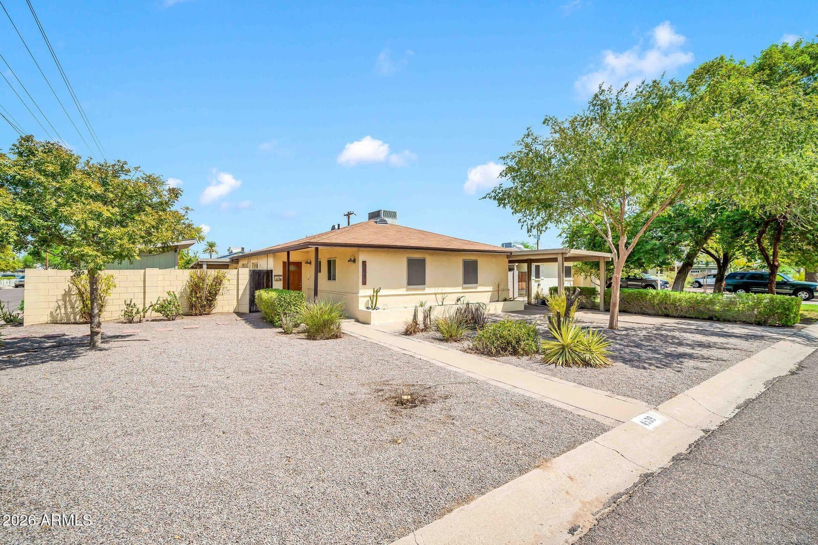 4539 N 10th Avenue, Phoenix, AZ 85013 — photo 3 of 47