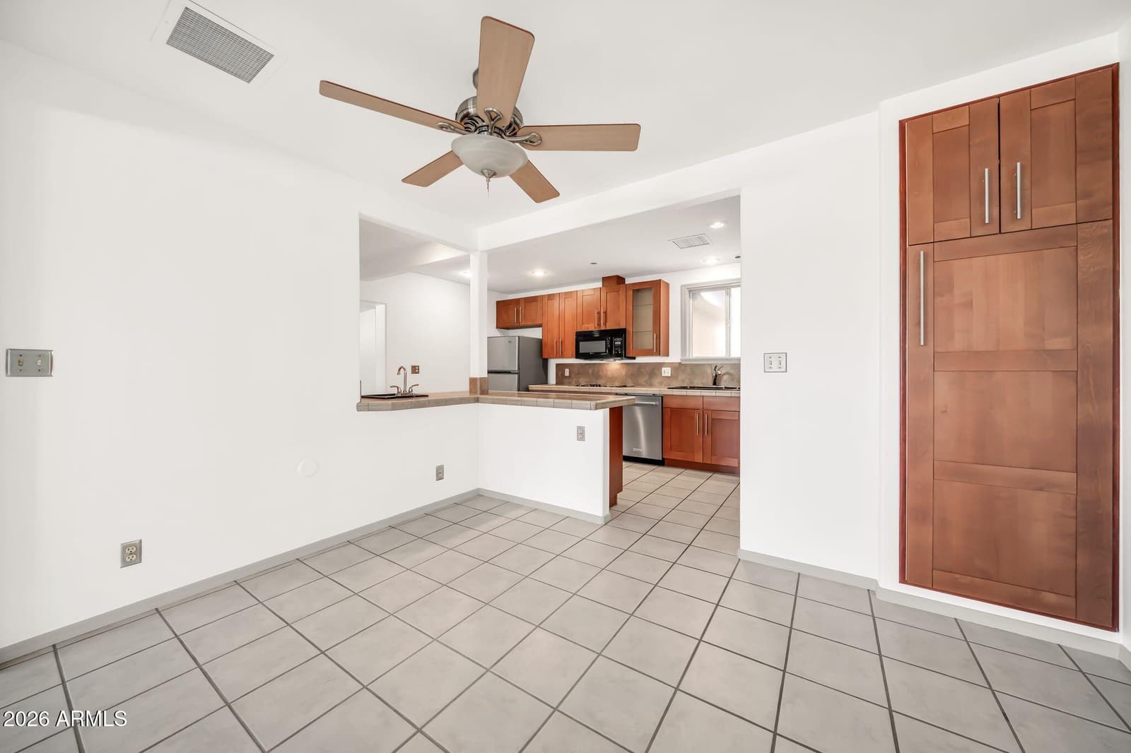 4539 N 10th Avenue, Phoenix, AZ 85013 — photo 12 of 47