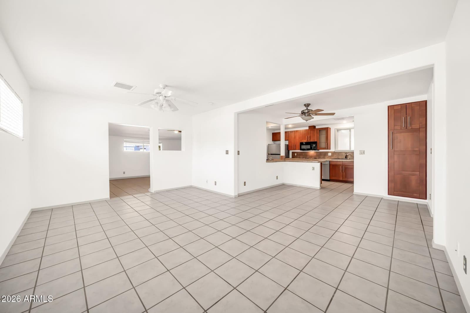 4539 N 10th Avenue, Phoenix, AZ 85013 — photo 10 of 47