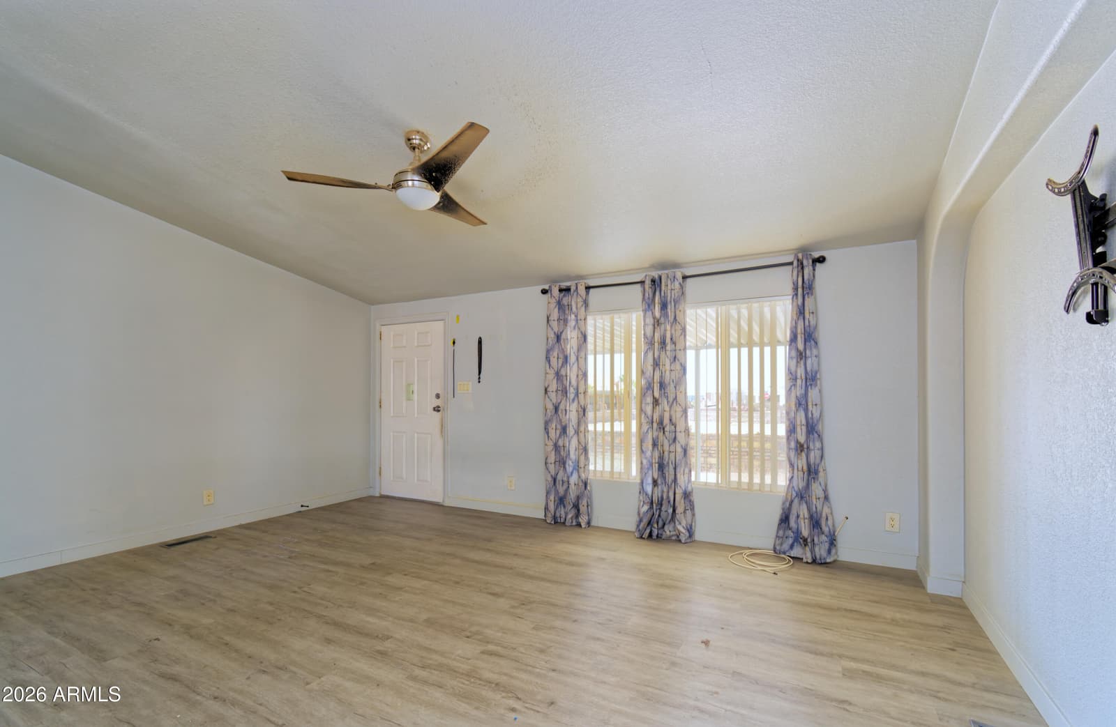49594 Emerald Avenue, Quartzsite, AZ 85346 — photo 9 of 31