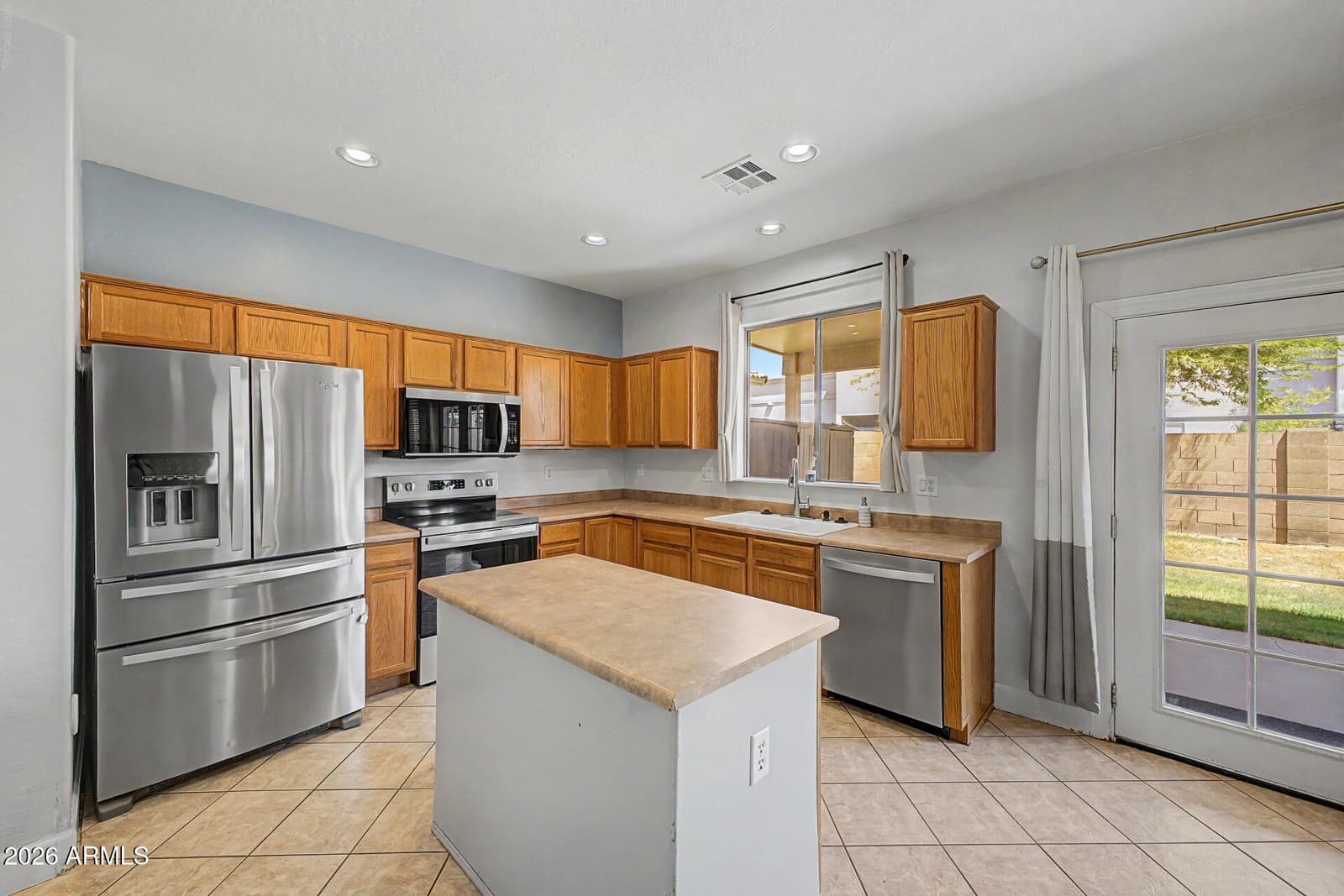 1129 S Amandes, Mesa, AZ 85208 — photo 2 of 65