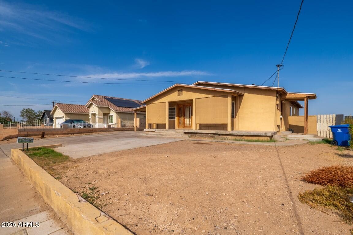 621 S 4th Street, Avondale, AZ 85323 — photo 2 of 32