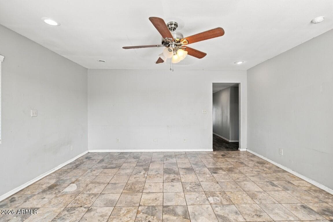 621 S 4th Street, Avondale, AZ 85323 — photo 5 of 32