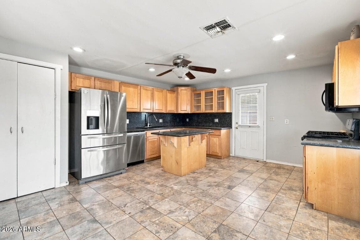 621 S 4th Street, Avondale, AZ 85323 — photo 9 of 32