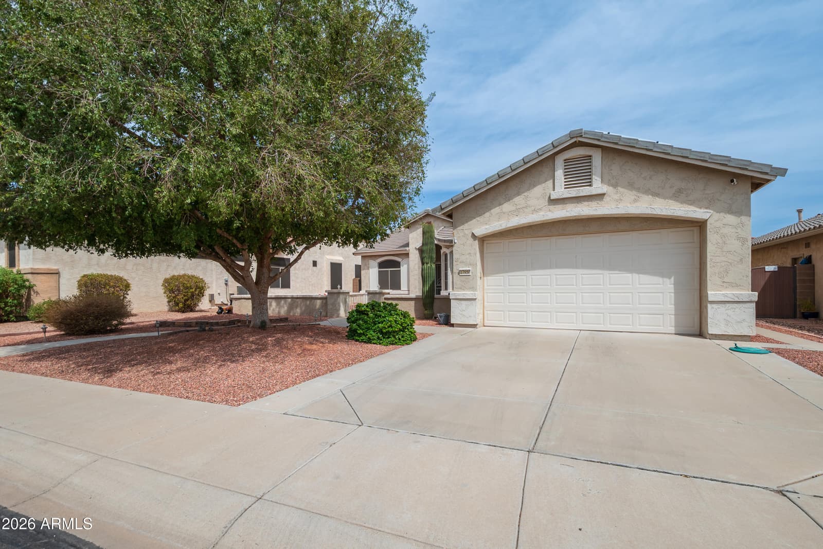 17950 W Camino Real Drive, Surprise, AZ 85374 — photo 9 of 32