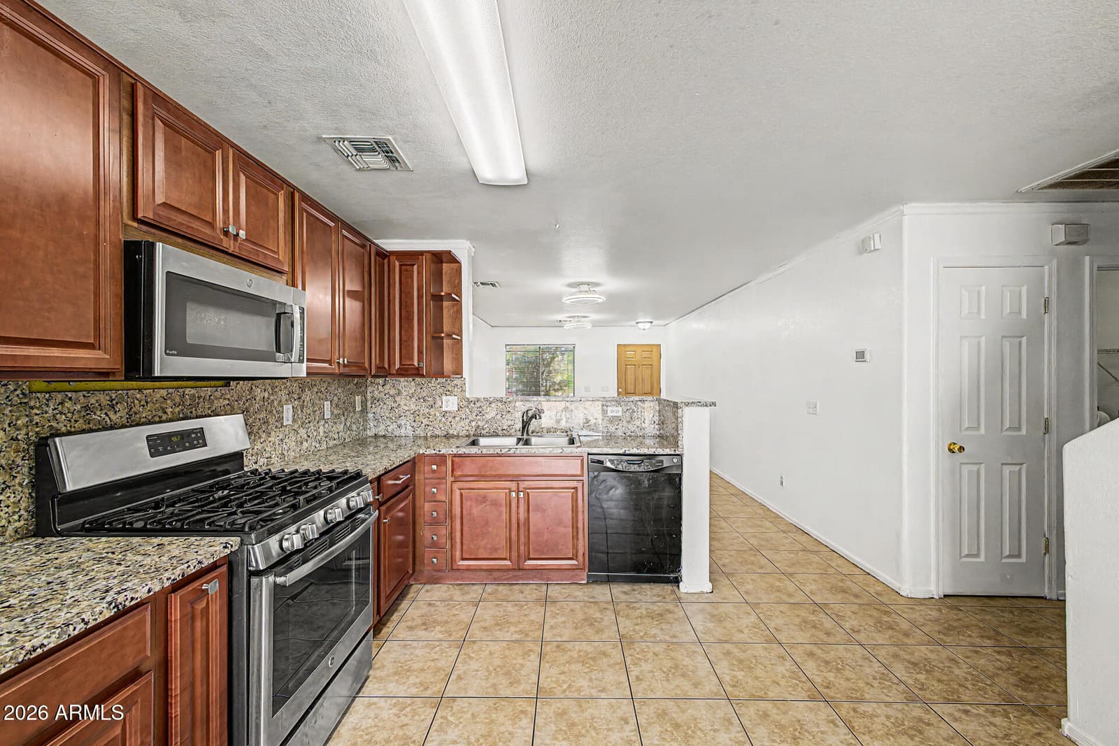 6518 W Riva Road, Phoenix, AZ 85043 — photo 14 of 35