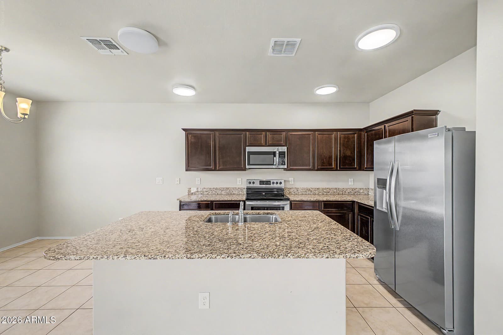 23811 W Atlanta Avenue, Buckeye, AZ 85326 — photo 11 of 47