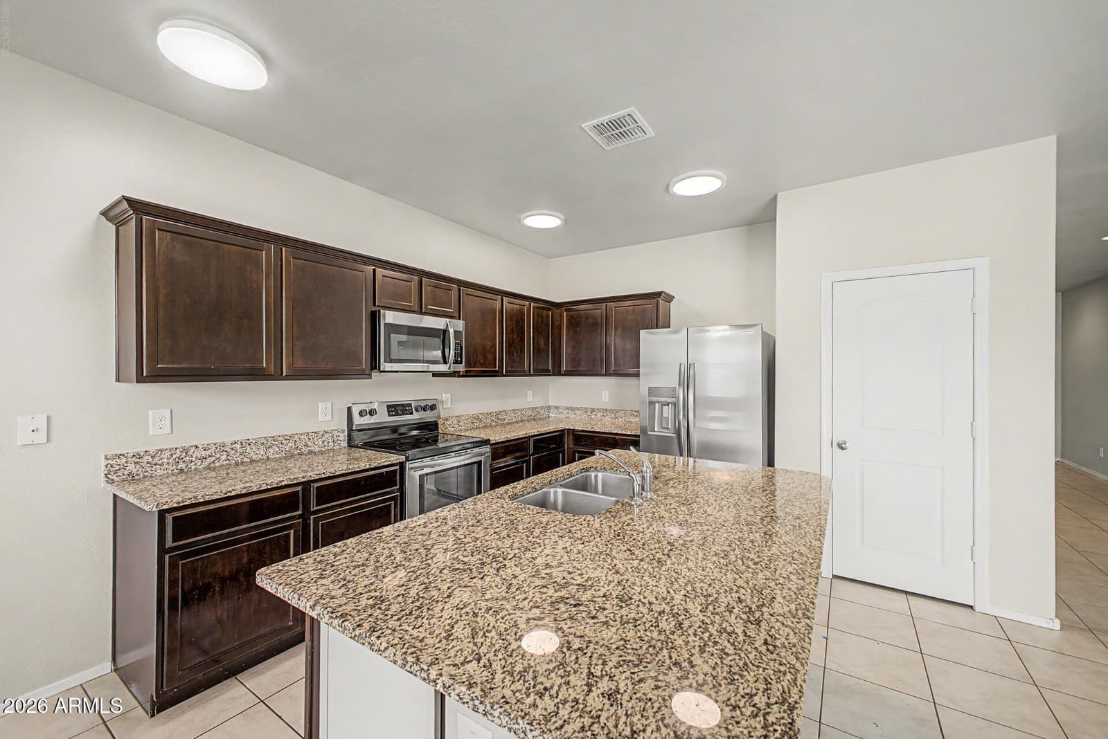23811 W Atlanta Avenue, Buckeye, AZ 85326 — photo 12 of 47