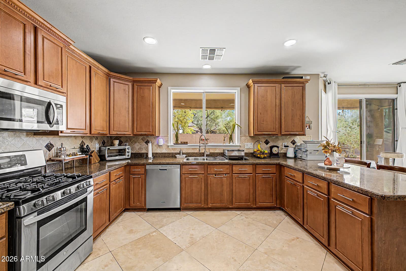 2141 W Ian Drive, Phoenix, AZ 85041 — photo 14 of 45