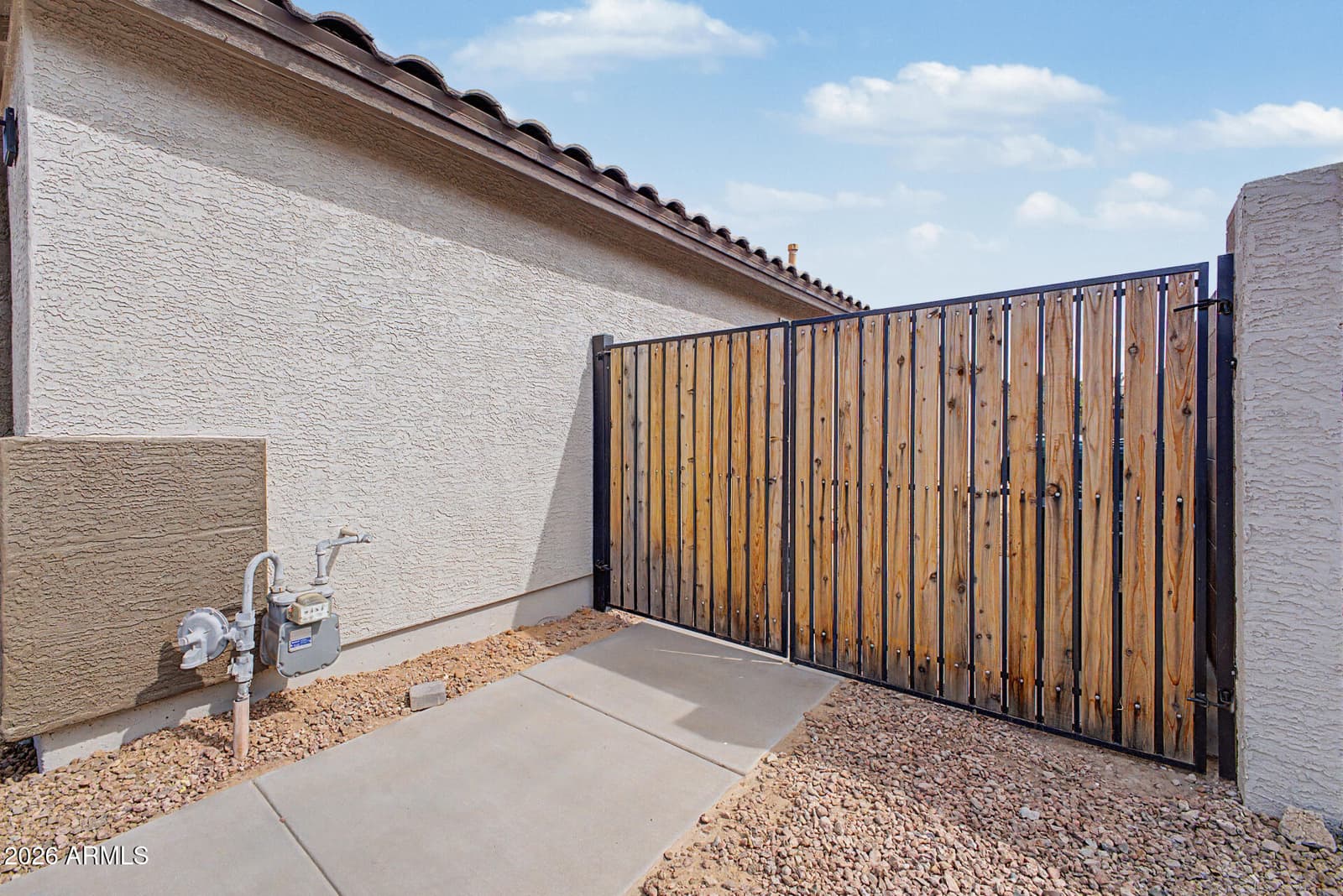 9253 E Monte Avenue, Mesa, AZ 85209 — photo 3 of 31