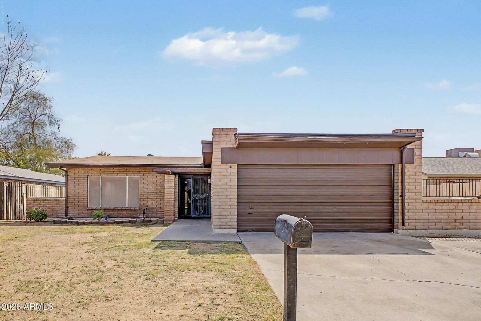 7313 N 46th Circle, Glendale, AZ 85301 — photo 2 of 35